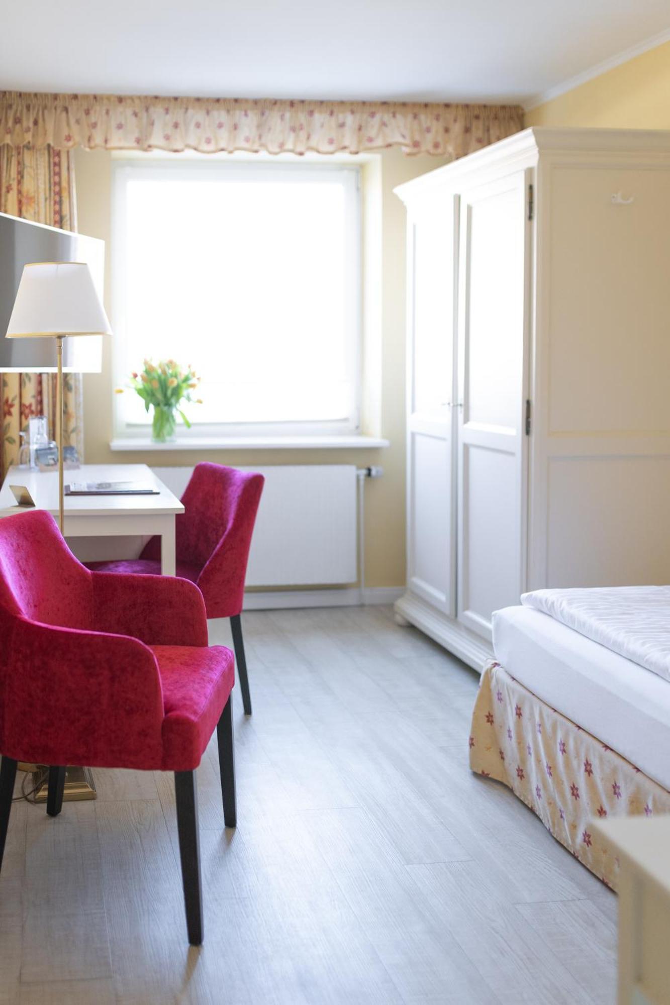 Hotel Duenenburg Westerland Buitenkant foto