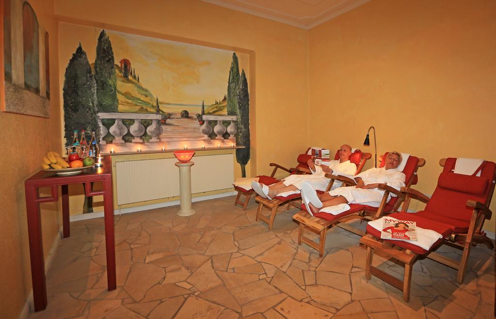 Hotel Duenenburg Westerland Buitenkant foto